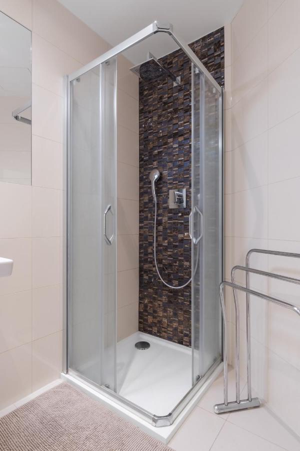 Luminous Apartment For 2 Near Wenceslas Square By Prague Days Exterior photo